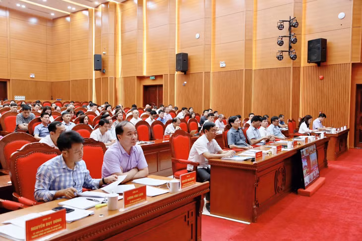 Các đại biểu tham dự hội nghị.