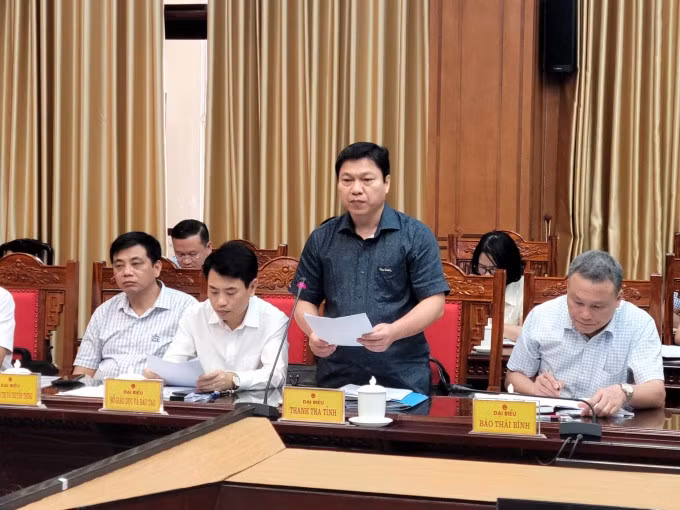 Thanh tra tỉnh Thái Bình đọc kết luận, sáng 20/8. Ảnh: Lê Tân
