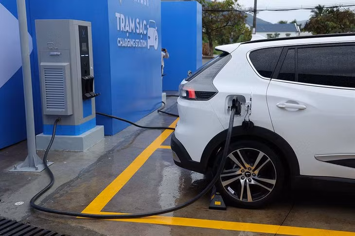 Ô tô điện được áp dụng lệ phí trước bạ lần đầu 0% đến hết năm 2030 ảnh 1