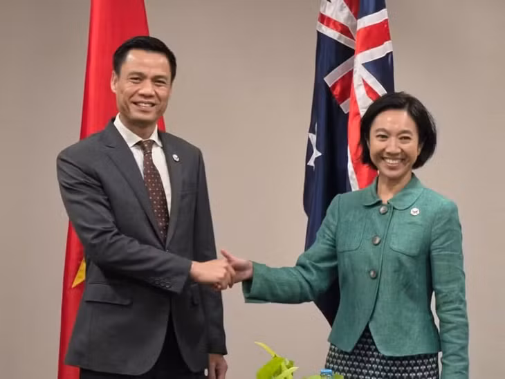 Thứ trưởng Đặng Hoàng Giang gặp Thứ trưởng Ngoại giao Australia Michelle Chan.