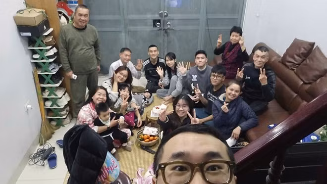 Những bữa cơm gia đình sẽ giúp các thành viên có thêm sự gắn kết với nhau. Ảnh: Tuấn Đạt