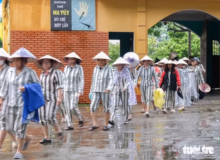 Các phạm nhân tại trại giam - Ảnh: HÀ QUÂN