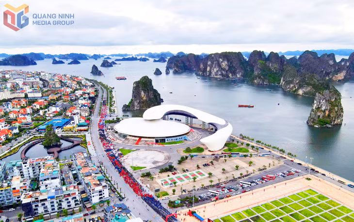 Quảng Ninh có nhiều lợi thế về cảnh quan, hạ tầng thúc đẩy phát triển du lịch thể thao.