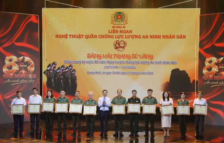 Đồng chí Lê Văn Ánh. 