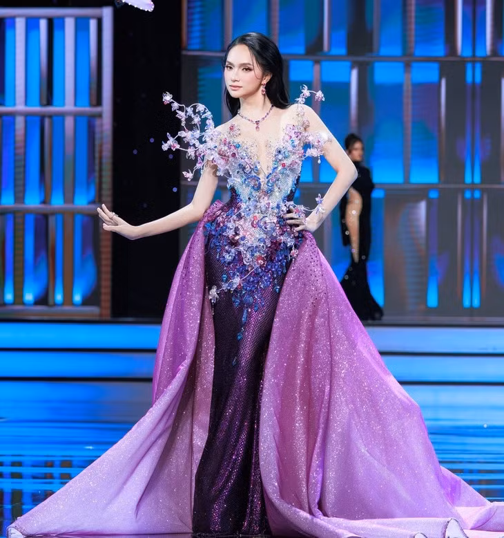 Hương Giang nhận được nhiều sự ủng hộ của người hâm mộ qua cuộc thi sắc đẹp - Ảnh: FBNV