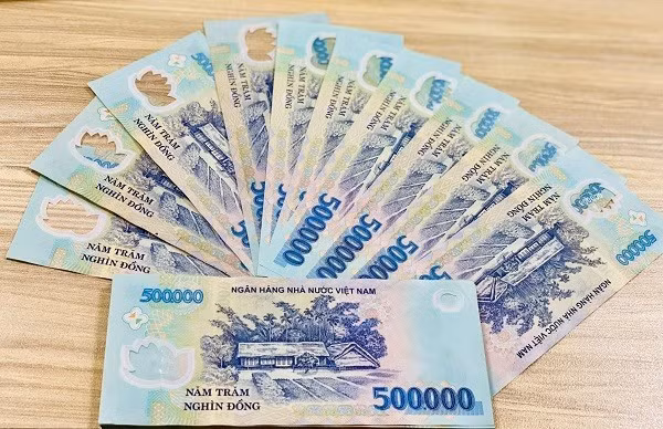 Ngoài đối tượng hưởng lương hưu, người đang hưởng trợ cấp tuất hàng tháng sẽ được điều chỉnh từ 1.7. Ảnh: Xuyên Đông