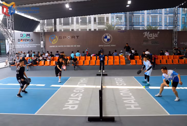 Nhiều giải đấu quy mô do Hội Pickleball Quảng Ninh tổ chức, thu hút đông đảo VĐV.