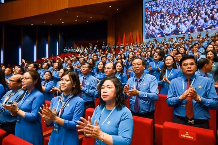 Đại biểu dự Đại hội.