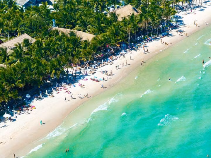 Vẻ đẹp thiên nhiên của Bãi Kem - top 50 bãi biển đẹp nhất hành tinh – giúp Phú Quốc chinh phục mọi du khách. (Ảnh: Fabl Belek)
