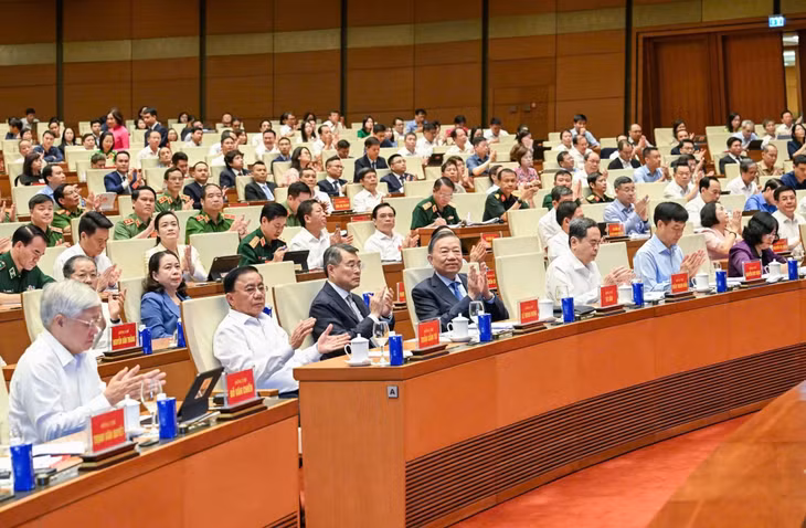 Tổng Bí thư, Chủ tịch nước Tô Lâm cùng các đồng chí lãnh đạo Đảng, Nhà nước và các đại biểu dự hội nghị. Ảnh: DUY LINH