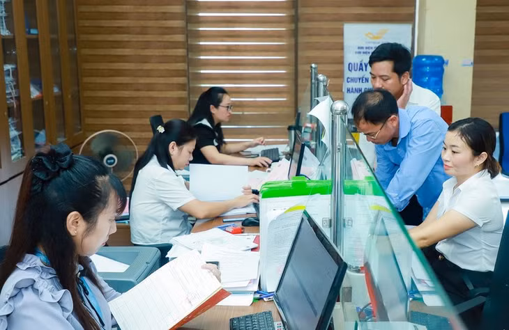 Đánh giá, xếp loại chất lượng đơn vị sự nghiệp công lập và viên chức phải bảo đảm dân chủ, công khai