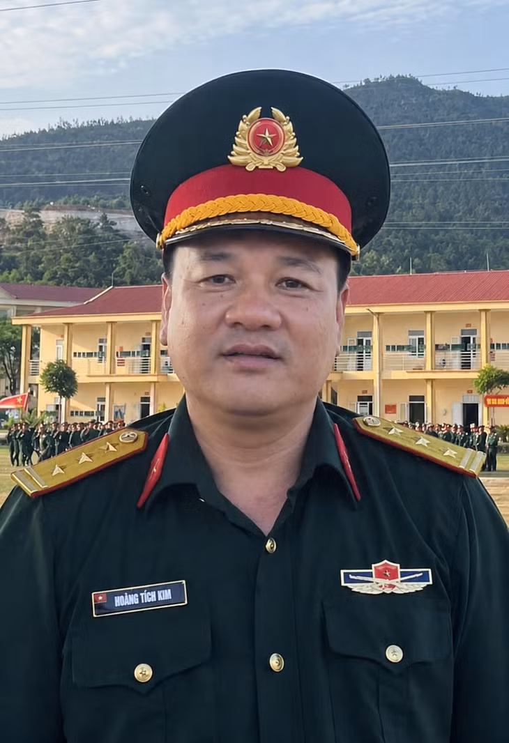 Thượng tá Hoàng Tích Kim