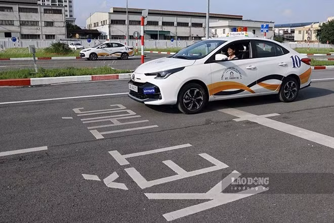 Bộ Công an đề xuất thêm nhiều hành vi vi phạm về sát hạch cấp bằng lái mà CSGT có thẩm quyền xử phạt. Ảnh: Tô Thế