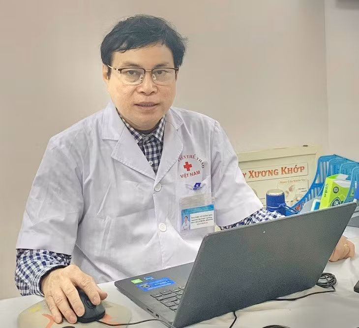 PGS.TS. BS Võ Tường Kha - Phó chủ tịch Hội Khoa học Thể thao Việt Nam, Bộ môn Y học thể thao, Trường Đại học Y dược, Đại học Quốc gia Hà Nội.
