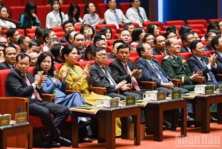 Các đại biểu về dự Đại hội.