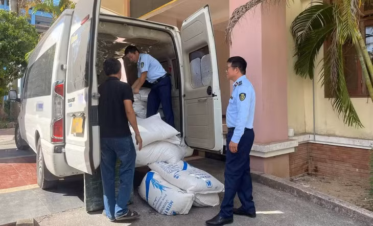 Cơ quan chức năng tỉnh Quảng Trị liên tiếp phát hiện, xử lý vụ các vận chuyển đường kính nhập lậu.
