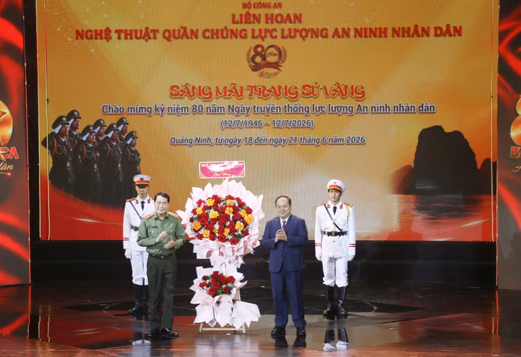tặng hoa