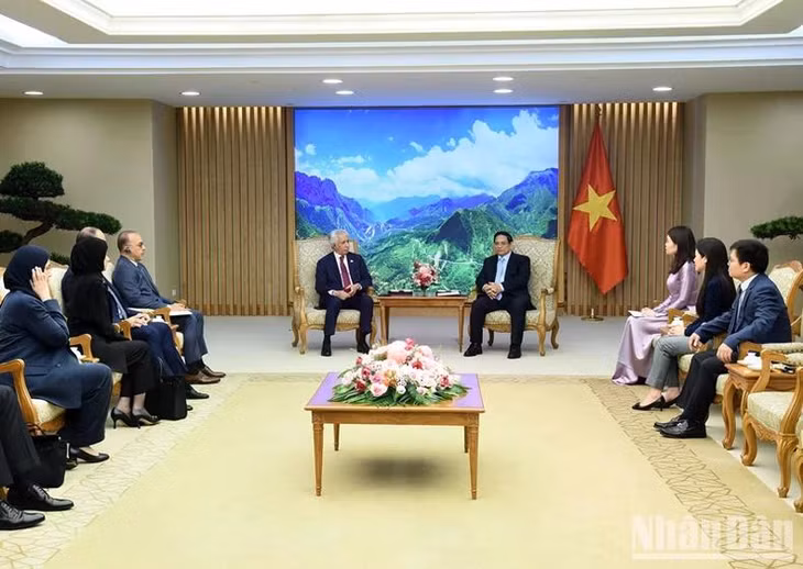 Quang cảnh buổi tiếp.