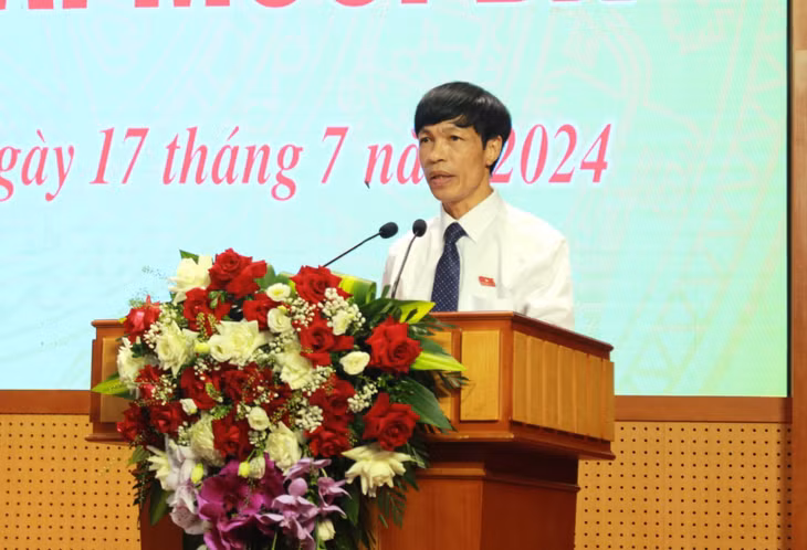 Đồng chí chí Tô Văn Hải, Phó Bí thư Thường trực Huyện uỷ, Chủ tịch HĐND huyện phát biểu khai mạc Kỳ họp.