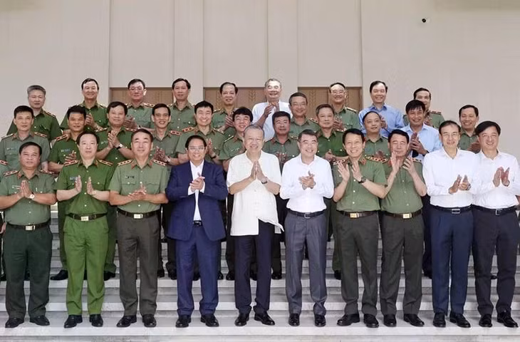 Chủ tịch nước Tô Lâm, Thủ tướng Phạm Minh Chính và các đại biểu. Ảnh: Nhan Sáng-TTXVN
