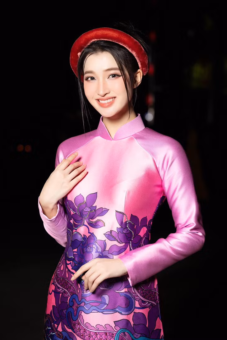 Phương Nhi vào top 20 giải thưởng Vẻ đẹp vượt thời gian - Ảnh: FBNV
