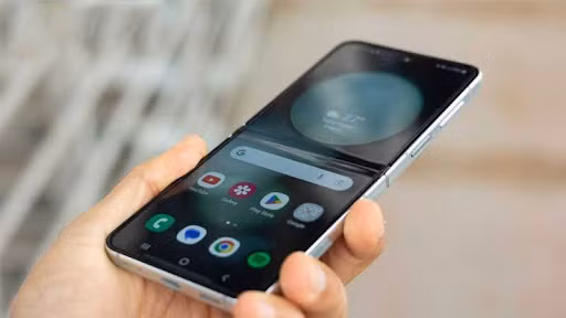 Samsung Galaxy Z Flip 6 đơn giản, sang trọng, tiện lợi ảnh 2