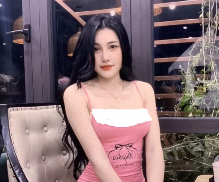 Để che dấu hành vi phạm tội, Lê Thị Kim Hoa luôn tạo cho mình vỏ bọc là một kiều nữ sang chảnh. Ảnh: CACC