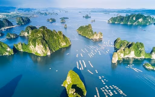 Hạ Long - điểm đến không thể bỏ qua khi du lịch Quảng Ninh.