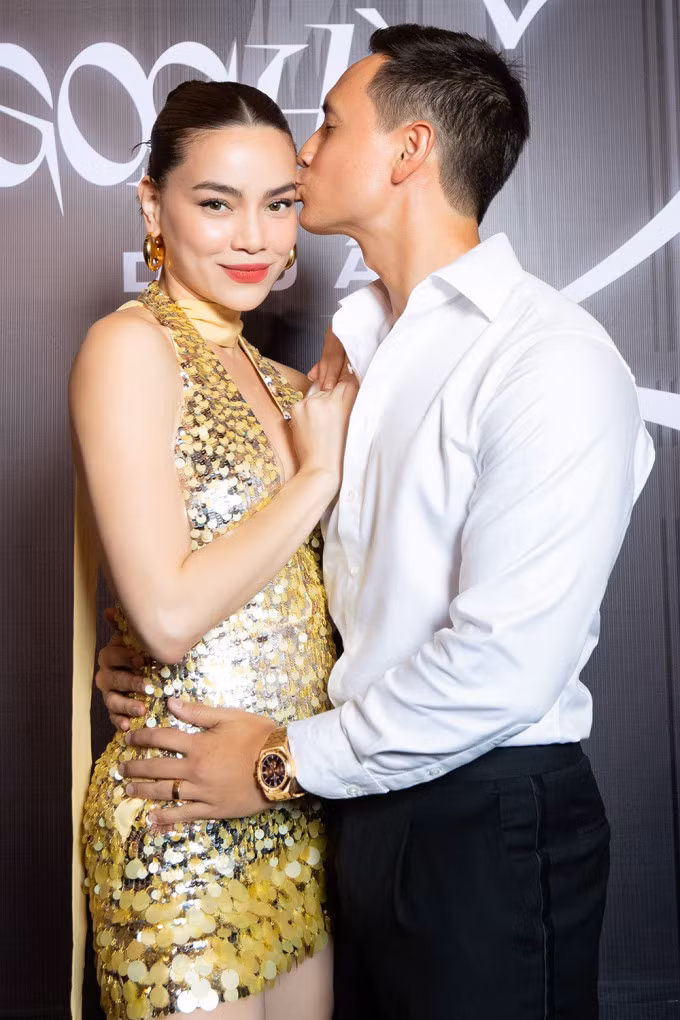 Chồng Hồ Ngọc Hà - diễn viên Kim Lý - chúc mừng vợ trong sự kiện. Ảnh: Thành Luân