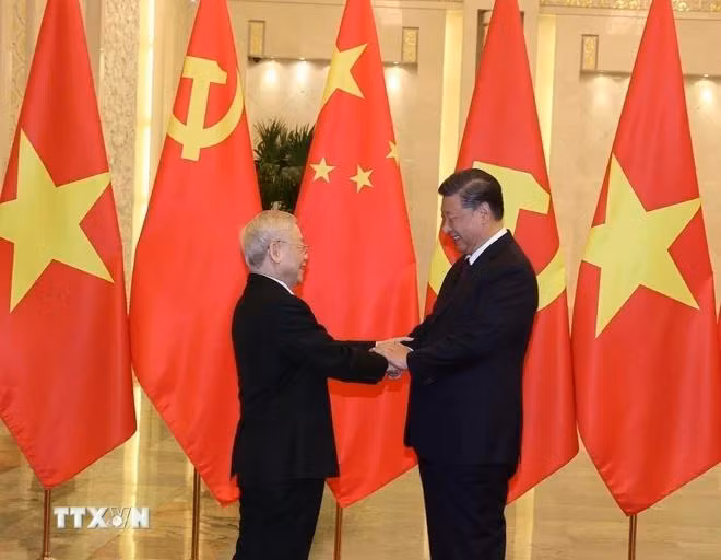 Tổng Bí thư, Chủ tịch Trung Quốc Tập Cận Bình chủ trì Lễ đón Tổng Bí thư Nguyễn Phú Trọng thăm chính thức Cộng hòa Nhân dân Trung Hoa (Bắc Kinh, 31/10/2022). (Ảnh: Trí Dũng/TTXVN)