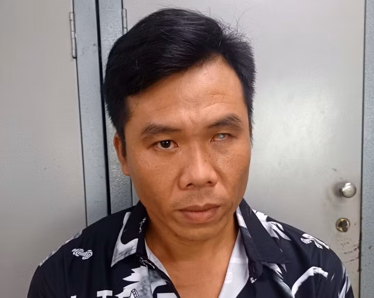 Đối tượng Nguyễn Phú Hiền tự nguyện đầu thú sau thời gian trốn lệnh truy nã. Ảnh: Nghiêm Túc