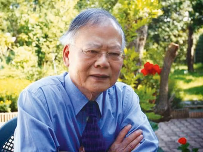 Giáo sư Cao Huy Thuần (1937-2024). Ảnh tư liệu (theo báo Giác ngộ)