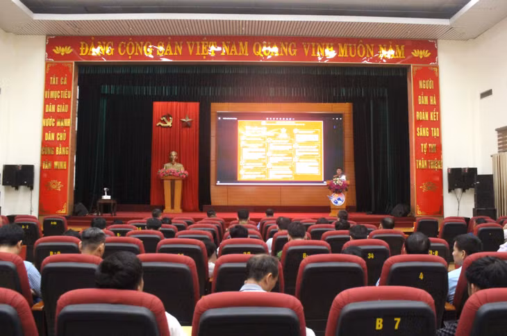 Quang cảnh hội nghị.