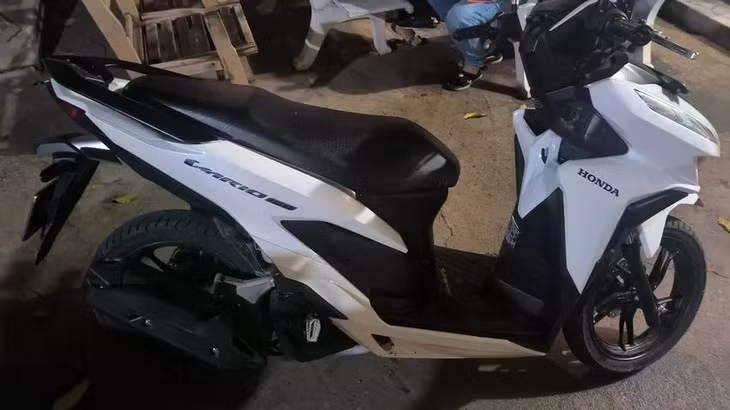 Xe Vairo, phương tiện gây án của 2 tên cướp.
