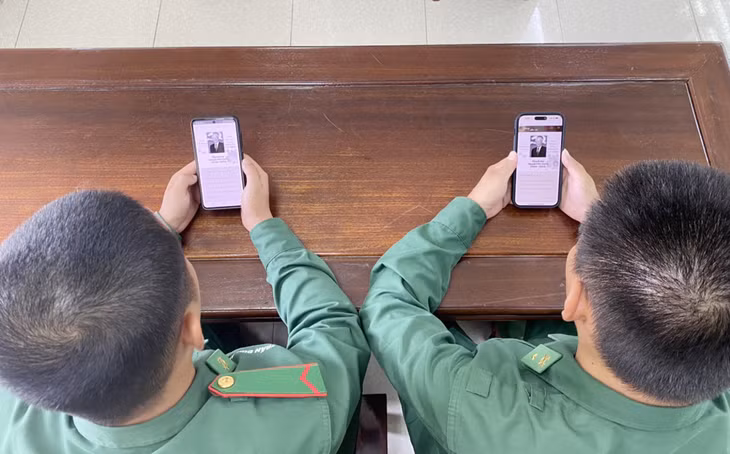 Trong niềm tiếc thương vô hạn, cán bộ, chiến sỹ Đồn Biên phòng cửa khẩu Hòn Gai (BĐBP tỉnh Quảng Ninh) kính cẩn nghiêng mình vĩnh biệt Tổng Bí thư Nguyễn Phú Trọng bằng những câu từ kính trọng, biết ơn: Lối sống giản dị, tác phong làm việc khoa học, dân chủ, tận tụy, hết lòng vì nước, vì dân, kính già, yêu trẻ của Tổng Bí thư là tấm gương sáng để mỗi cán bộ, đảng viên và Nhân dân học tập, noi theo và lấy đó làm động lực để góp sức nhỏ bé của mình vào công cuộc xây dựng quê hương đất nước ngày thêm giàu đẹp.