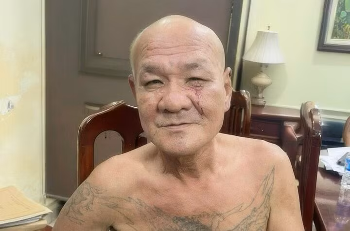 Trịnh Văn Hùng tại cơ quan công an.