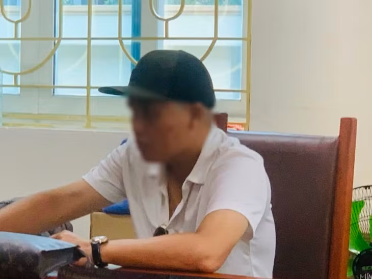 Anh N.M.C. - người lái xe taxi, biểu diễn drift trên đường Phạm Hùng sáng 2/7 - Ảnh: Công an cung cấp