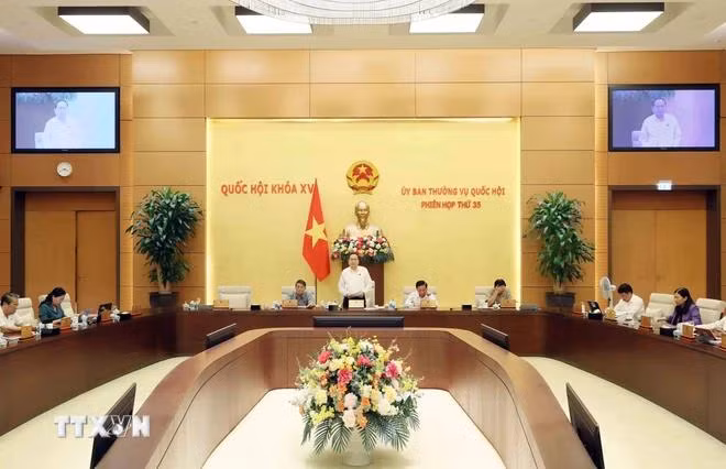 Chủ tịch Quốc hội Trần Thanh Mẫn phát biểu bế mạc phiên họp. (Ảnh: An Đăng/TTXVN)