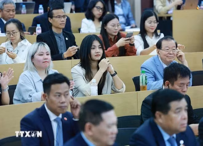 Các đại biểu tham dự buổi phát biểu của Thủ tướng Phạm Minh Chính về chính sách của Việt Nam tại Đại học Quốc gia Seoul. (Ảnh: Dương Giang/TTXVN)