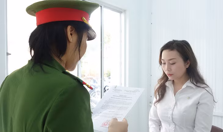 Bị can Võ Đan Vân gây thiệt hại hơn 272 tỉ đồng - Ảnh: TIẾN VĂN