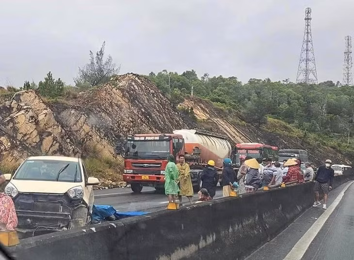 Hiện trường vụ tai nạn giao thông.