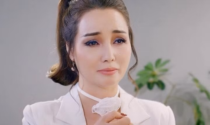 "Đóa hoa mong manh" đang là phim Việt có doanh thu thấp nhất 2024.