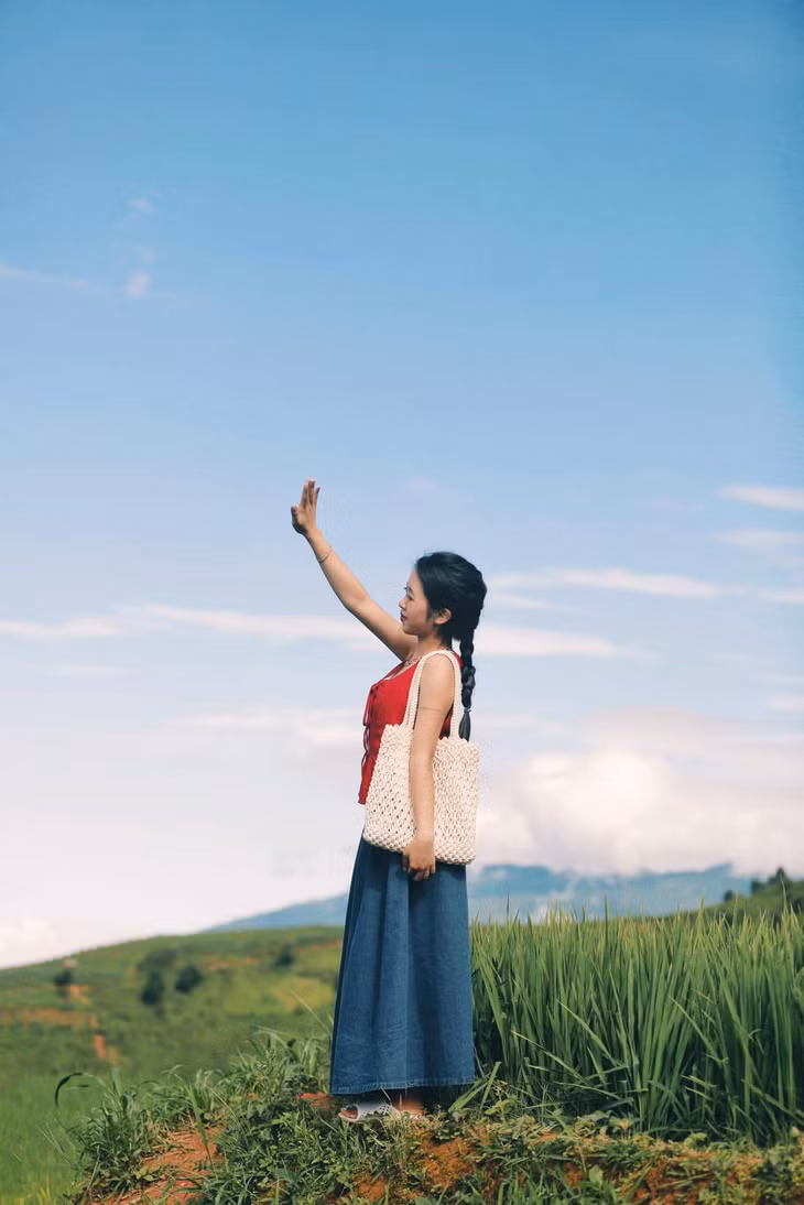 Anh Đạt cho biết: “Mình làm du lịch ở Tà Xùa nên mong muốn thúc đẩy du lịch ở khu vực này. Ngoài việc chỉ đến đây săn mây, du khách hoàn toàn có thể có những trải nghiệm tuyệt vời khác với cảnh vật thiên nhiên vốn có của mảnh đất Bắc Yên”. Ảnh: NVCC