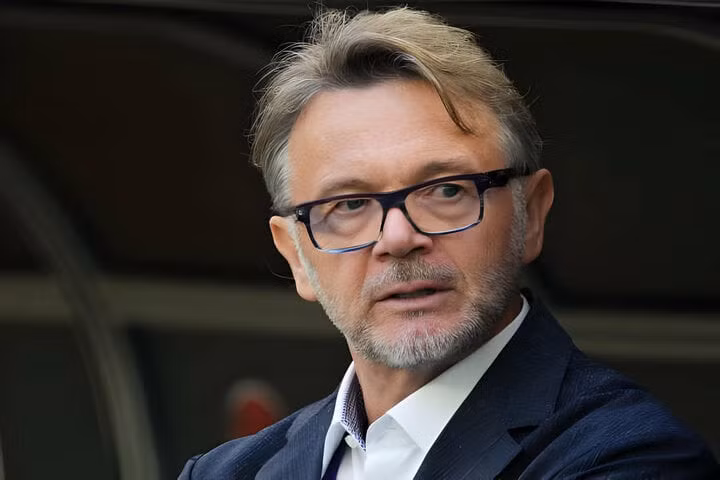 HLV Troussier có thể dẫn dắt đội tuyển Ấn Độ.