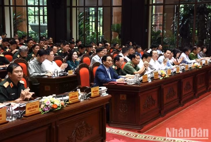 Thủ tướng Chính phủ Phạm Minh Chính và các đại biểu tham dự Hội nghị. (Ảnh: TRẦN HẢI)