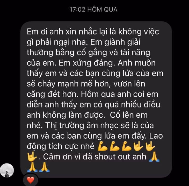 Tăng Duy Tân "flex" tin nhắn của Đen Vâu