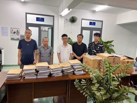 Các đối tượng trong đường dây mua bán trái phép hóa đơn.