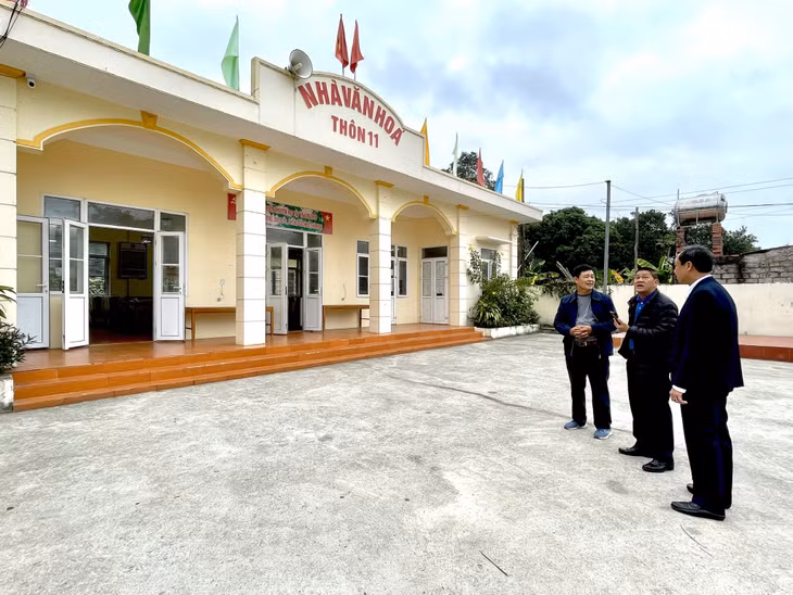 Nhà văn hóa thôn 11, xã Hạ Long, huyện Vân Đồn được trang bị hệ thống loa phát thanh, camera để thuận tiện trong công tác quản lý, điều hành.