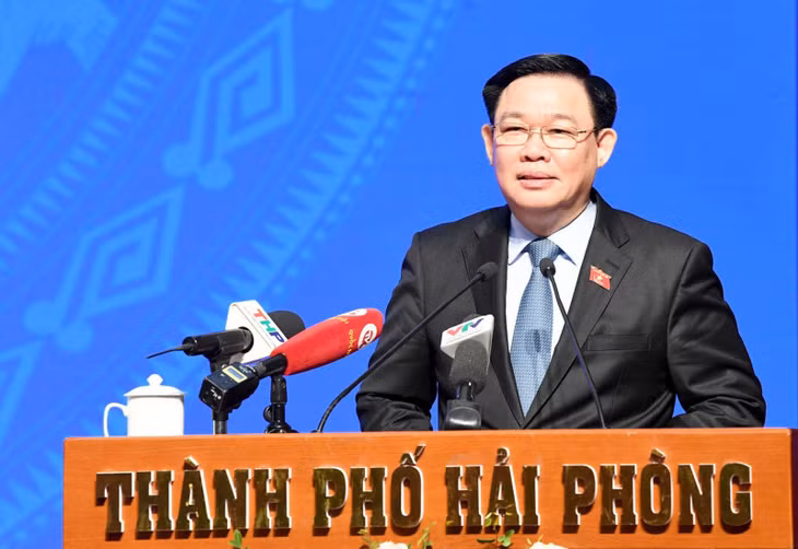 Chủ tịch Quốc hội Vương Đình Huệ phát biểu. Ảnh: Lâm Hiển