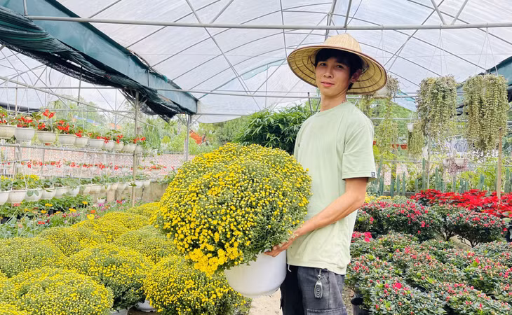 Vườn hoa Tài Bẩy, phường Hoành Bồ, TP Hạ Long đa dạng các loại hoa, cây cảnh.
